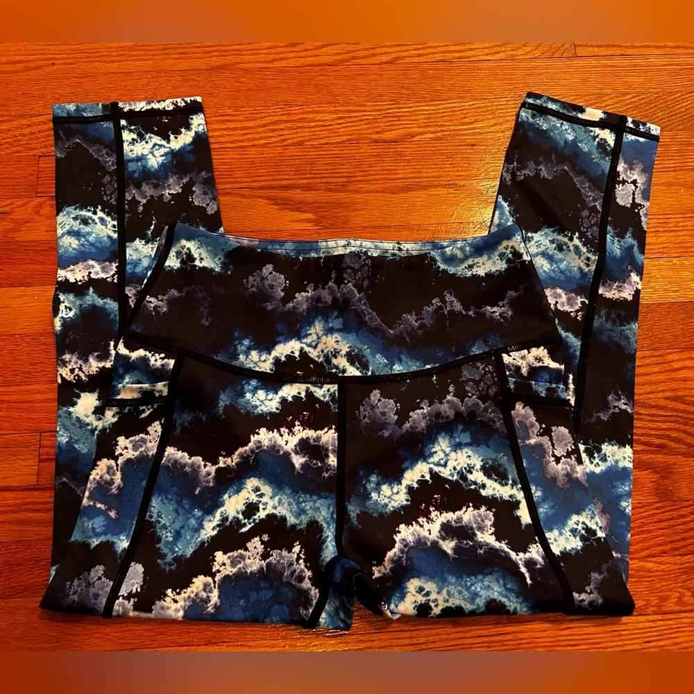CVG Storm Capri Length Leggings